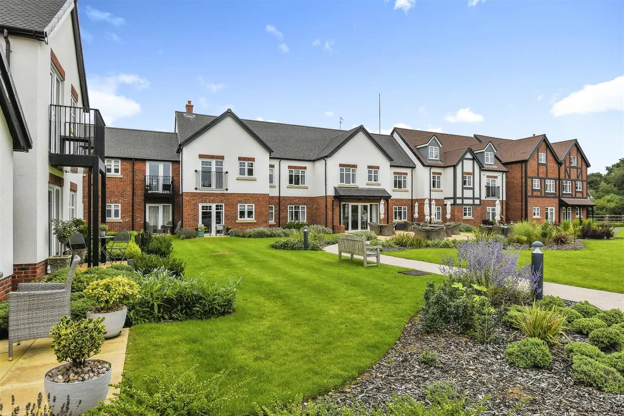 2 bed flat for sale, Tattershall Road, Woodhall Spa, LN10