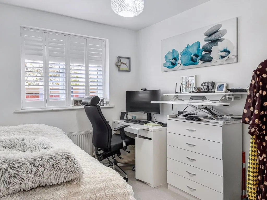 Kennedy Avenue, High Wycombe HP11 1BX, photo 9