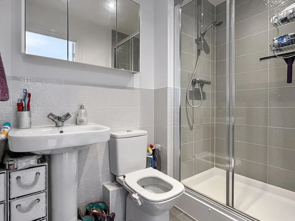 Kennedy Avenue, High Wycombe HP11 1BX, photo 12