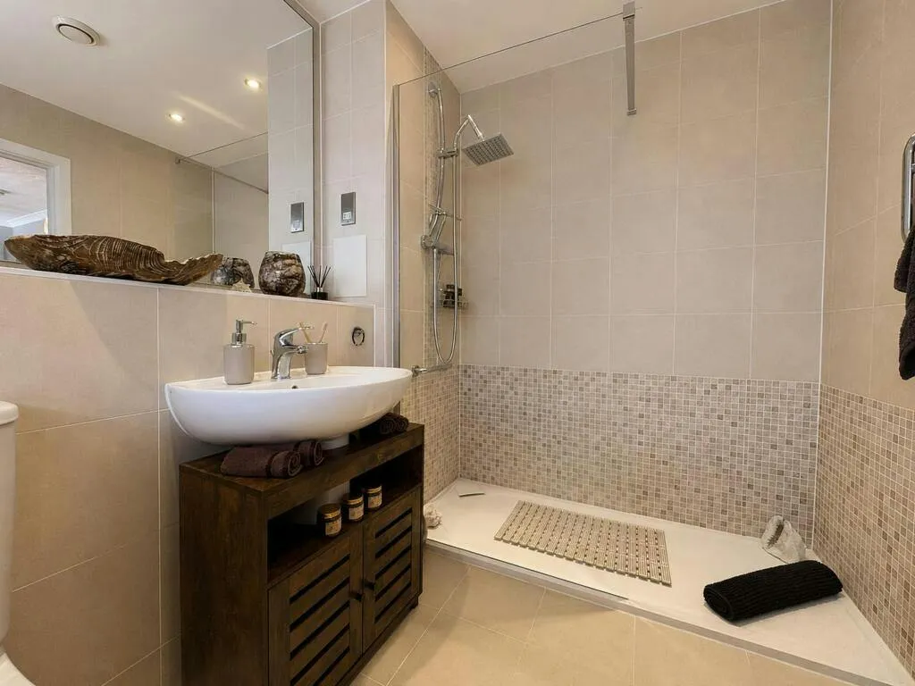 Whitmore Way, Horley, RH6, photo 6