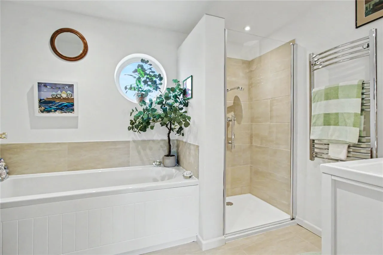 Narrow Way, Wenhaston, Halesworth, Suffolk, IP19, photo 10