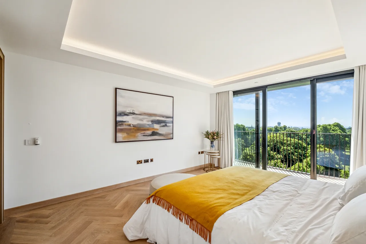 Bayswater Road, Hyde Park, W2, photo 22