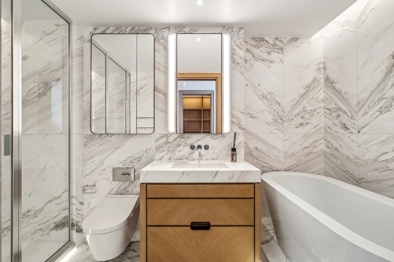 Bayswater Road, Hyde Park, W2, photo 18