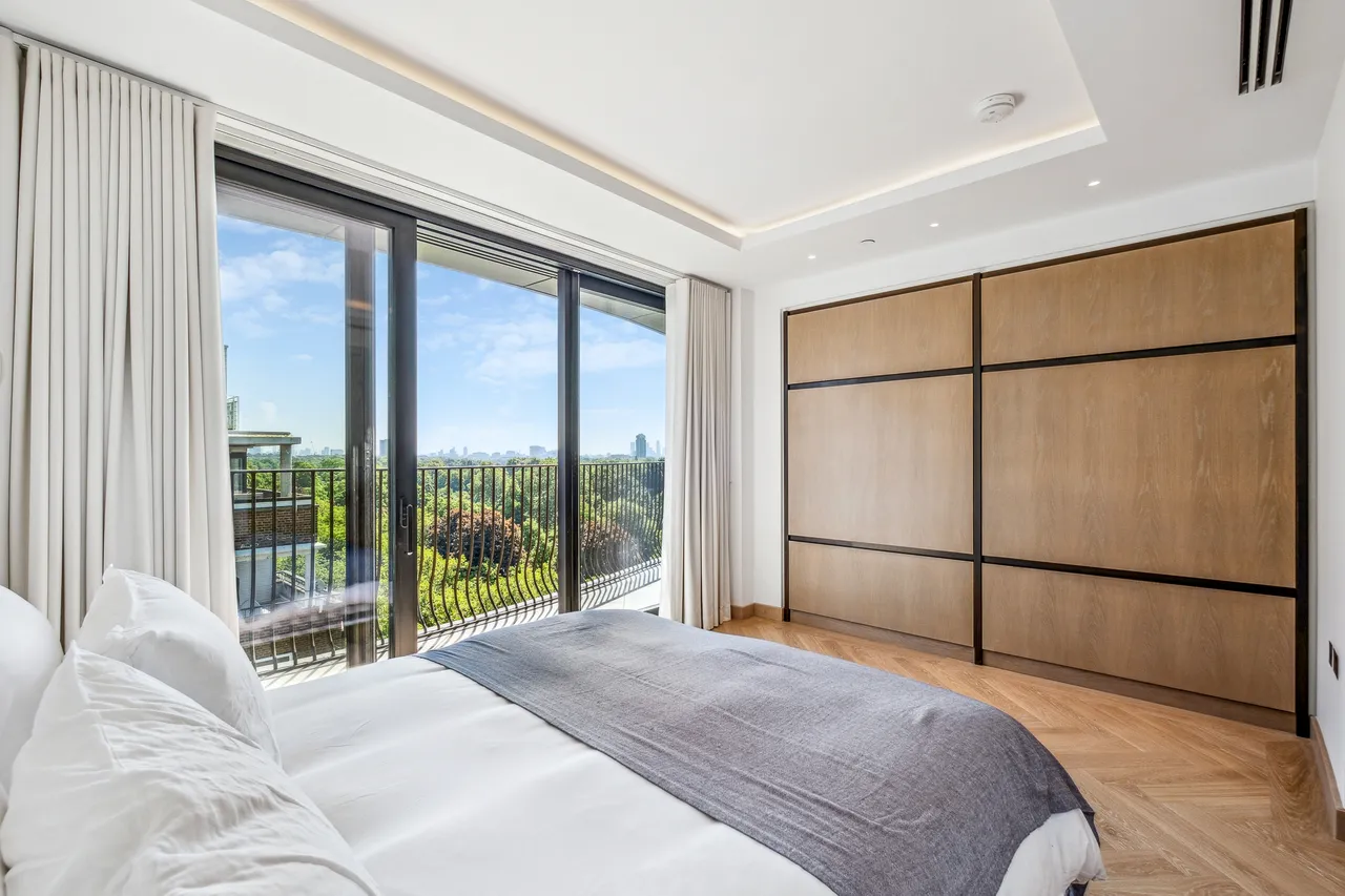 Bayswater Road, Hyde Park, W2, photo 11