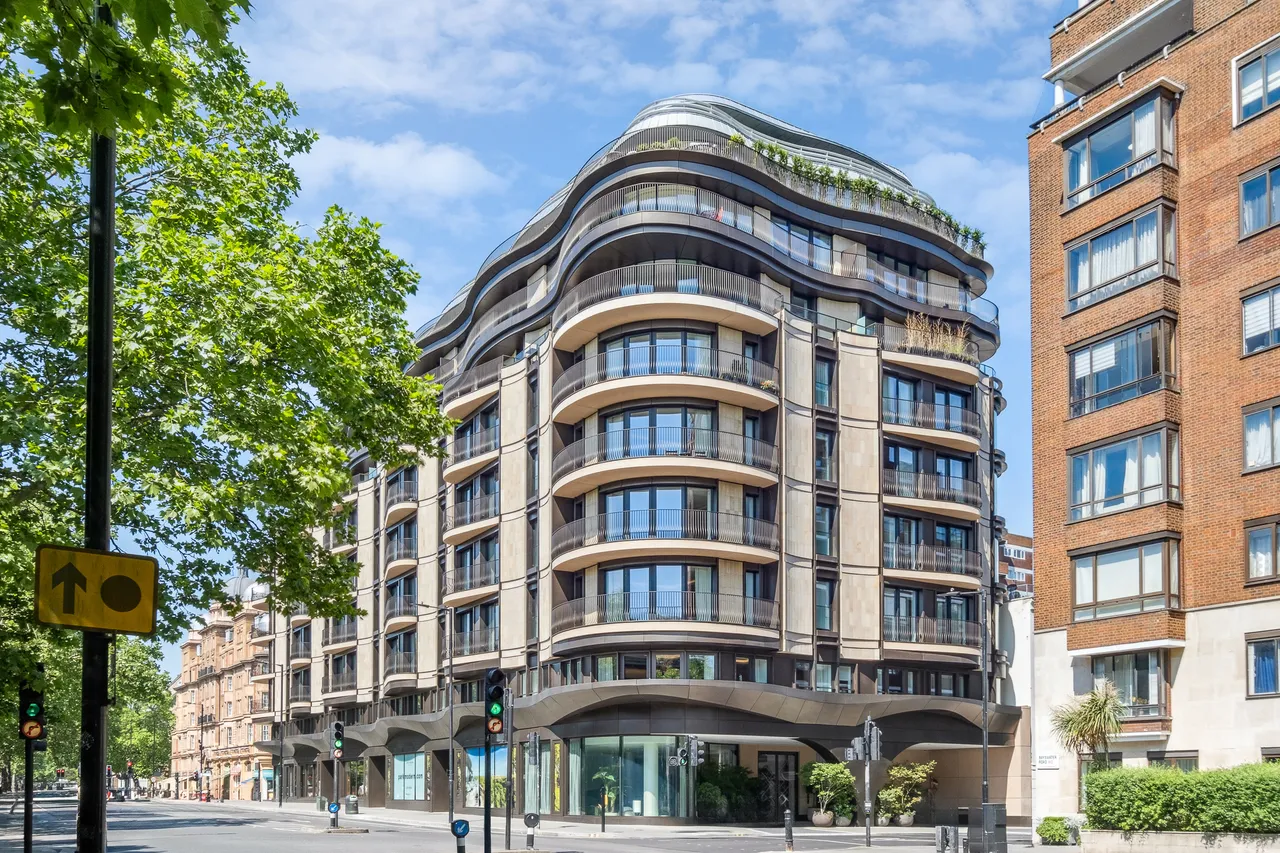 3 bed flat for sale, Bayswater Road, Hyde Park, W2