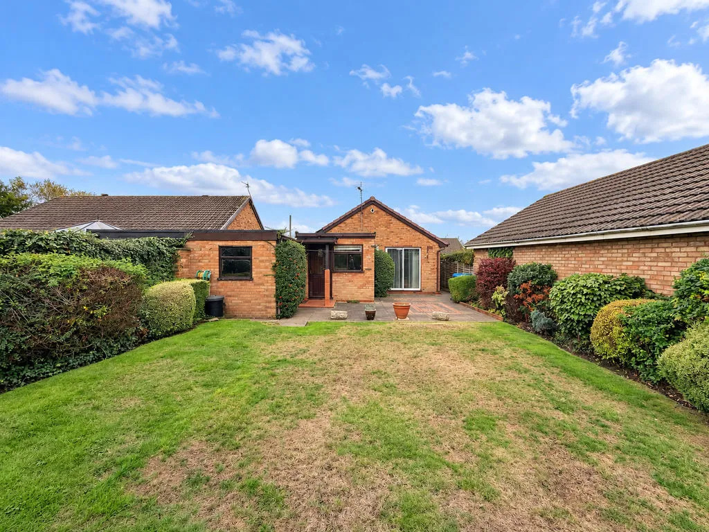 Berwyn Grove, Cheslyn Hay, WS6, photo 24