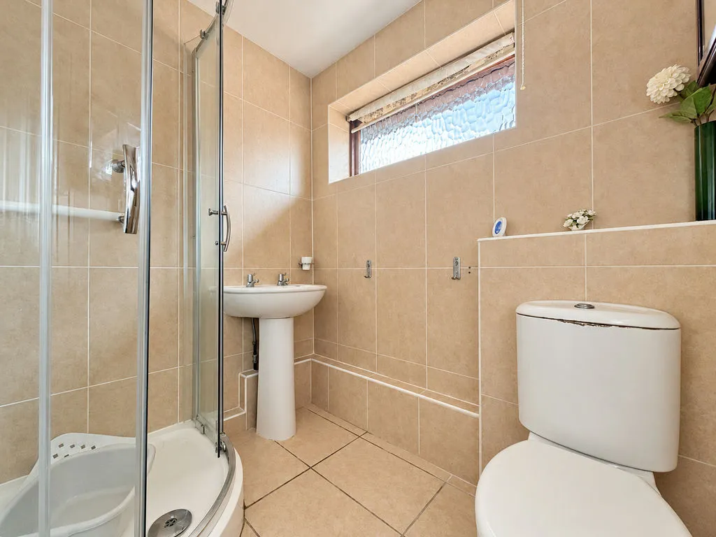 Berwyn Grove, Cheslyn Hay, WS6, photo 10