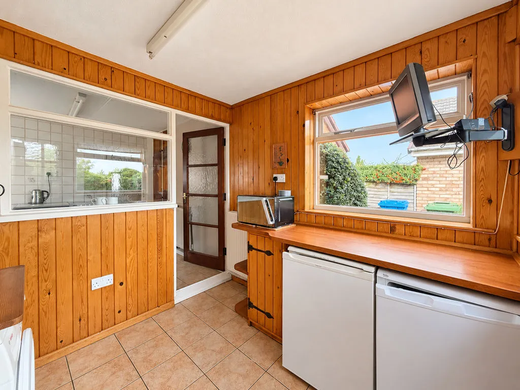 Berwyn Grove, Cheslyn Hay, WS6, photo 18