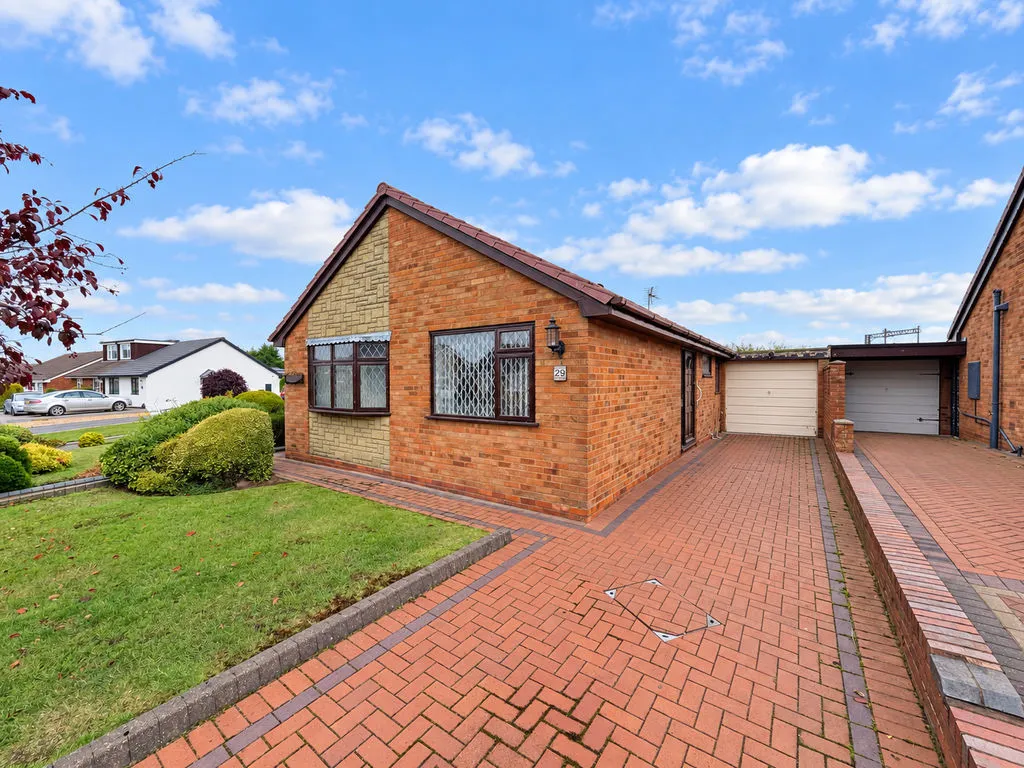 Berwyn Grove, Cheslyn Hay, WS6, photo 26