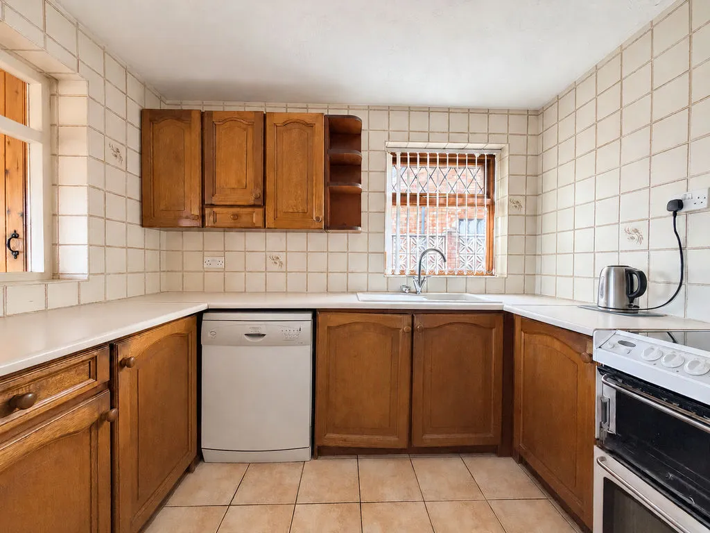 Berwyn Grove, Cheslyn Hay, WS6, photo 16