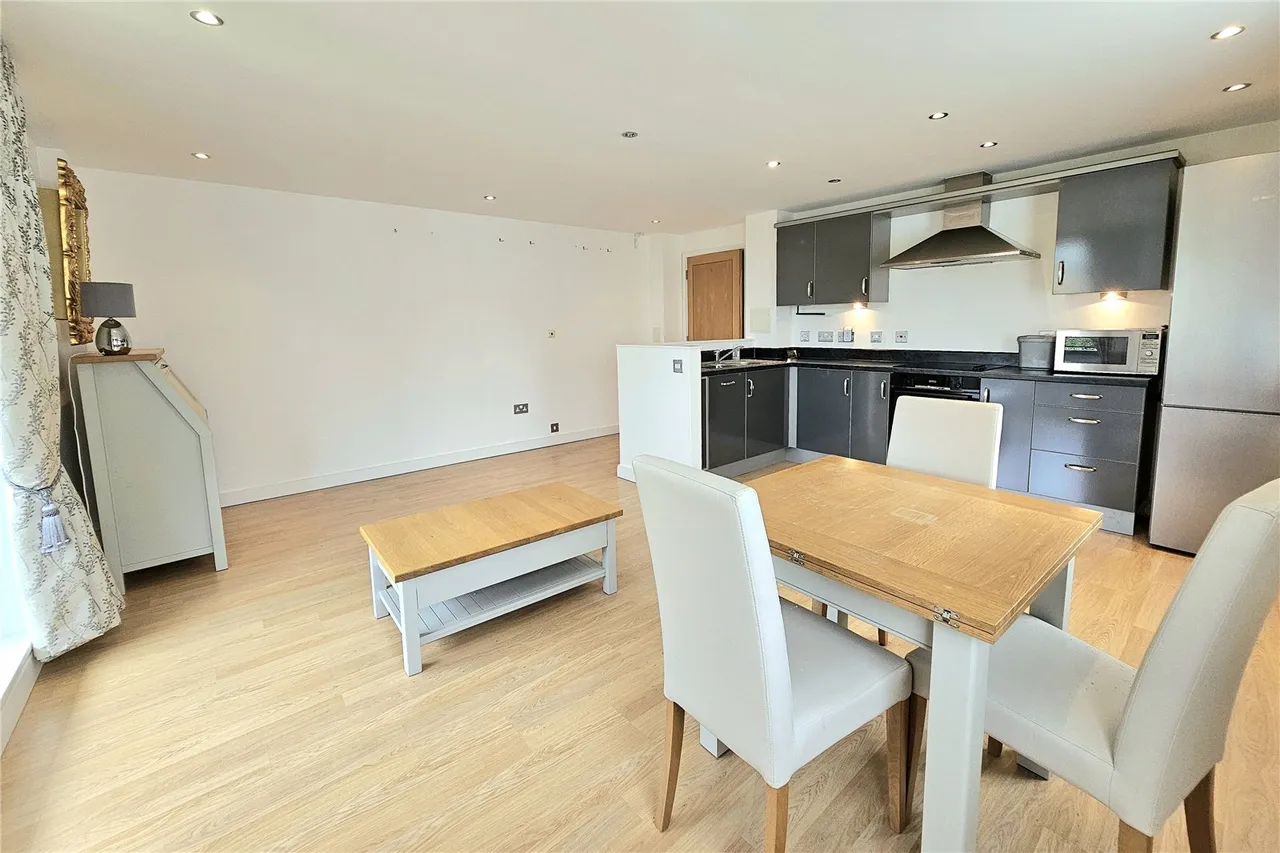 Southern Road, Camberley, Surrey, GU15 3GG, photo 5