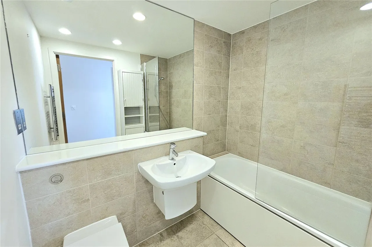 Southern Road, Camberley, Surrey, GU15 3GG, photo 7
