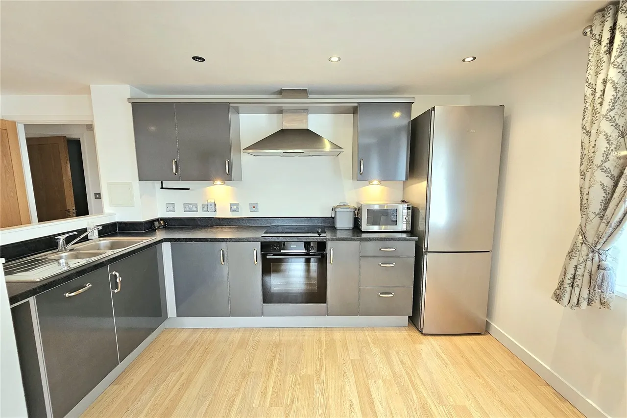 Southern Road, Camberley, Surrey, GU15 3GG, photo 3