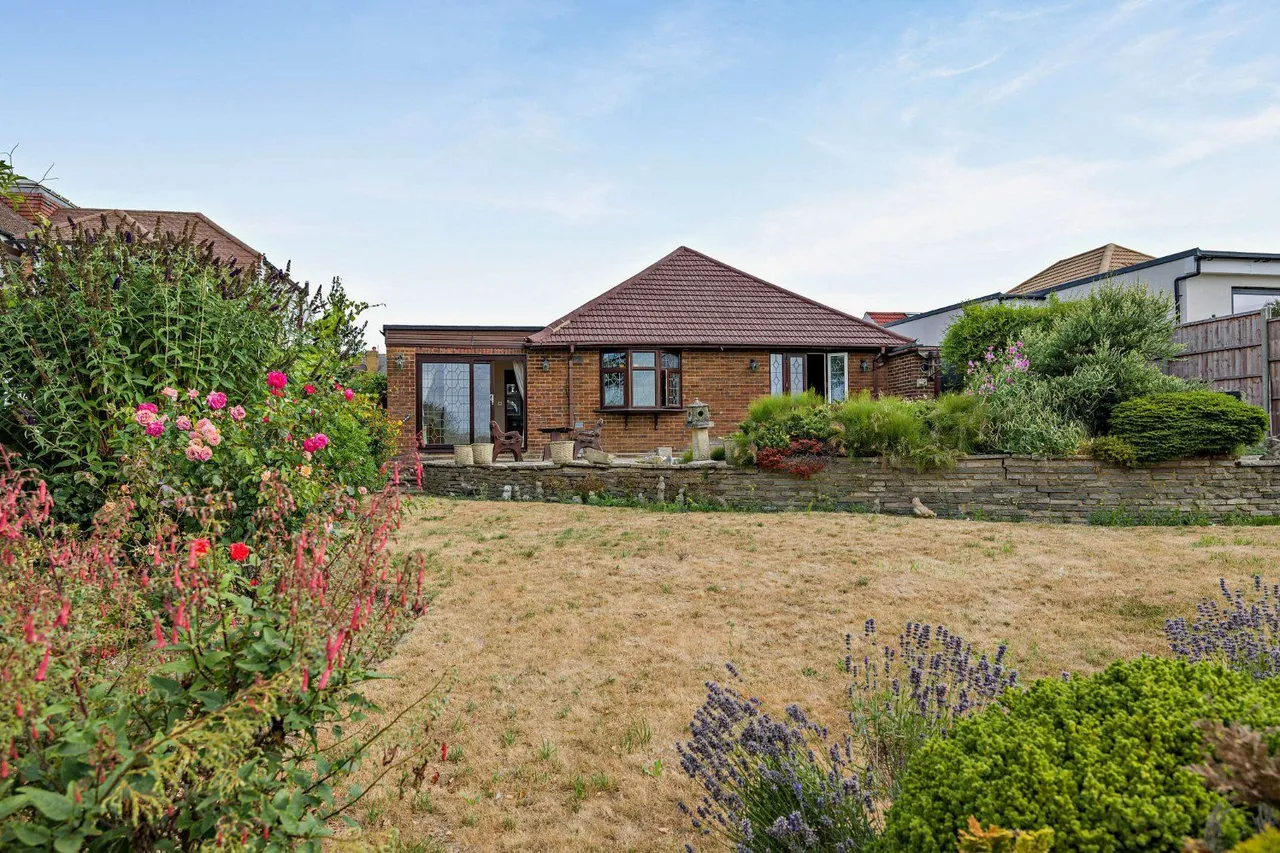 Moorhurst Avenue, Goffs Oak, EN7, photo 15