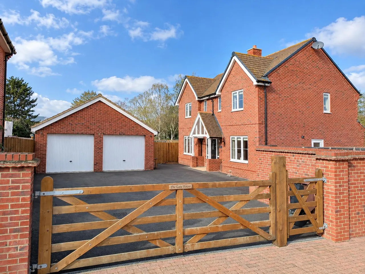 4 bed house for sale, Orchard Way, Chelmsford, CM3