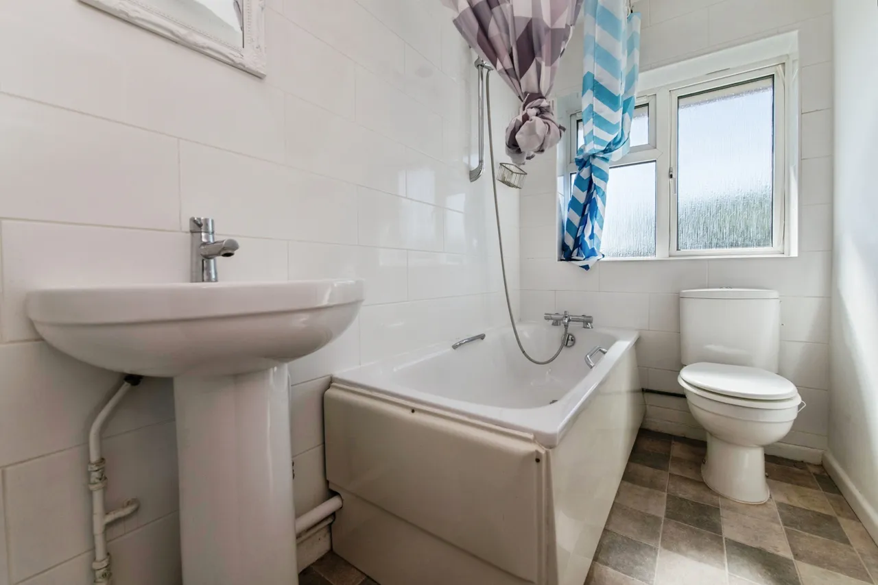Mountain Close, Exmouth, EX8, photo 13