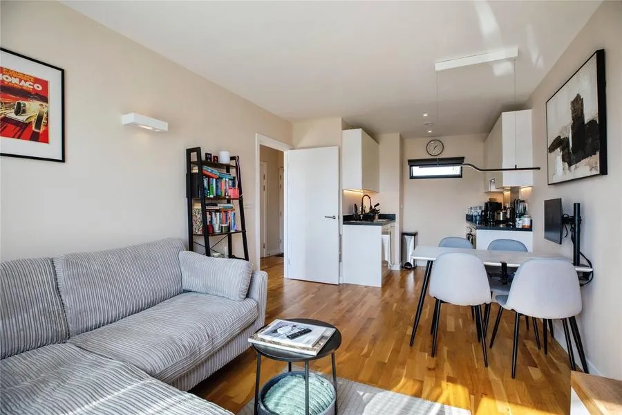 Wynne Road, London, SW9, photo 2