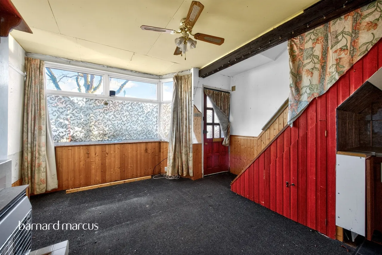 Hounslow Road, Hanworth, TW13, photo 2