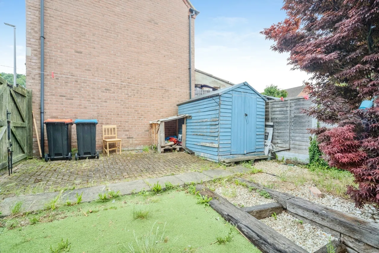 Rays Close, Bletchley, Milton Keynes, Buckinghamshire, MK2, photo 15