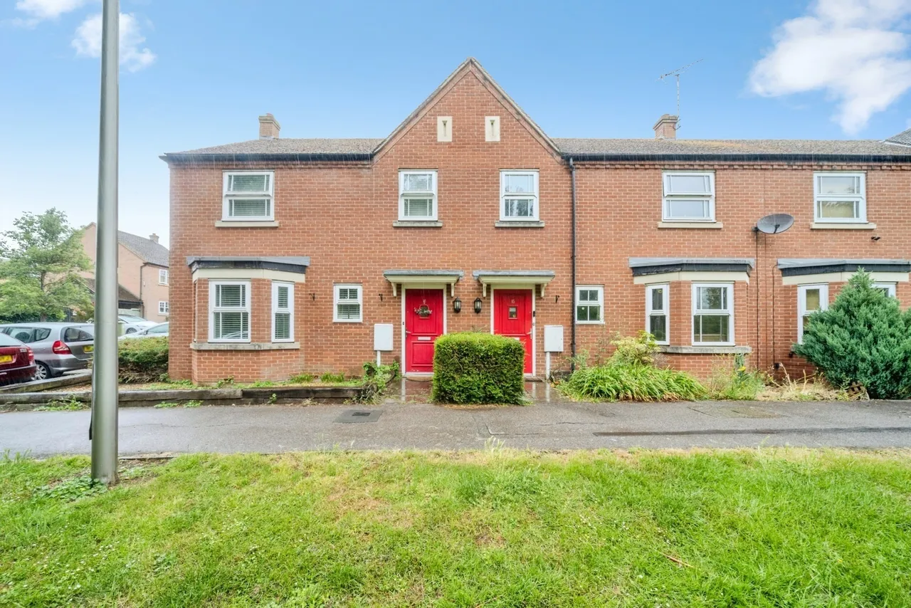 3 bed house for sale — Rays Close, Bletchley, Milton Keynes, Buckinghamshire, MK2