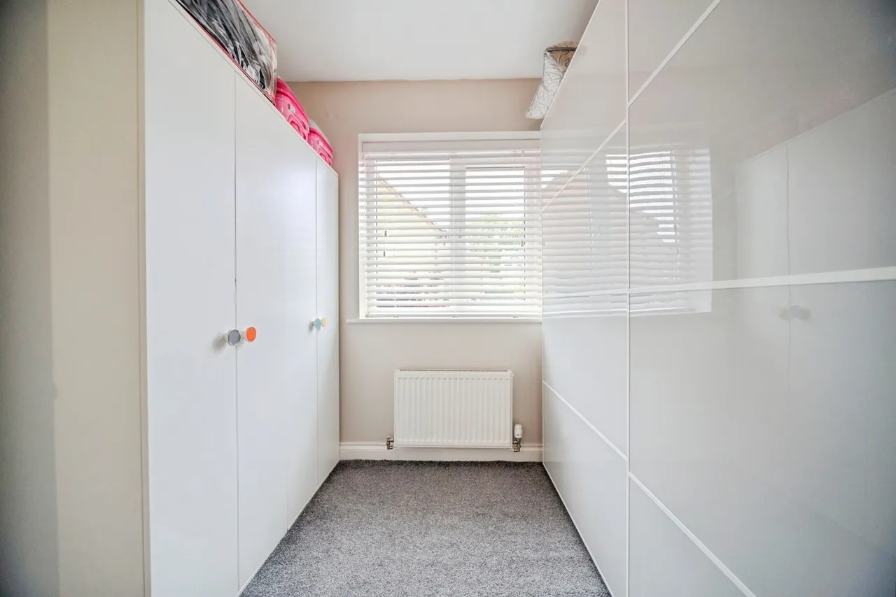 Rays Close, Bletchley, Milton Keynes, Buckinghamshire, MK2, photo 12