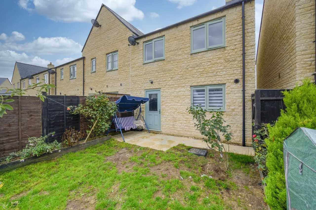 Pochard Way, South Cerney, GL7, photo 17