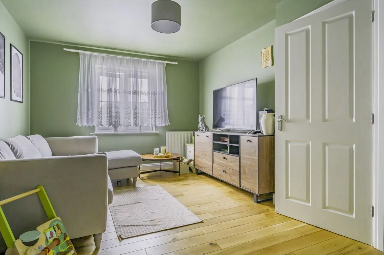 Pochard Way, South Cerney, GL7, photo 14