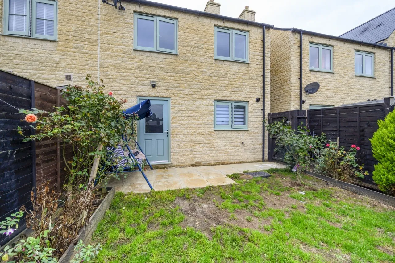Pochard Way, South Cerney, GL7, photo 16