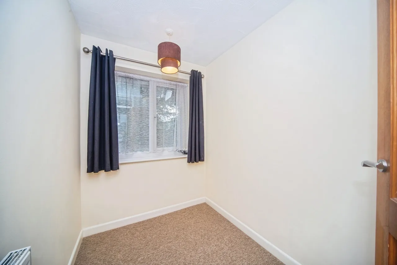 Brook Valley, Maybush, SO16, photo 12