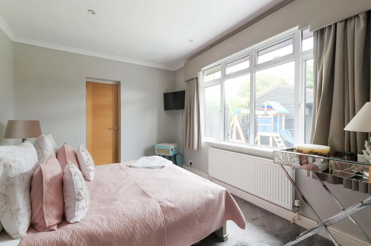 Chessington Road, Ewell, KT19, photo 11