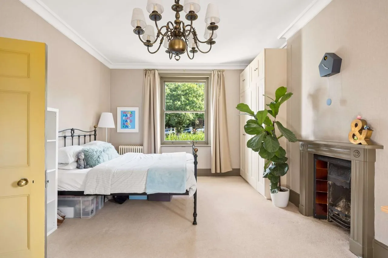 Guildford Road, Westcott, RH4, photo 14