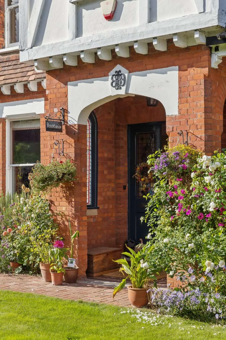 Guildford Road, Westcott, RH4, photo 27
