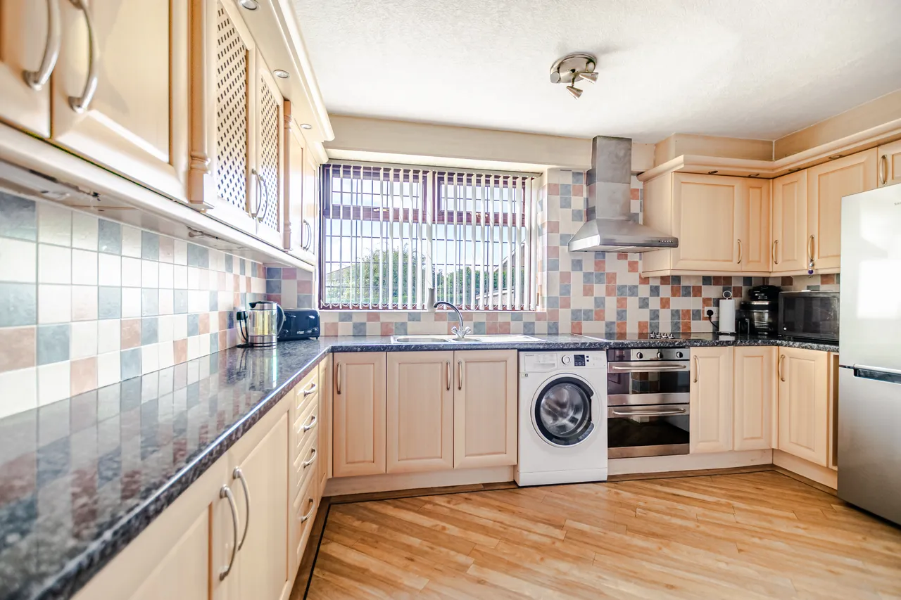 Barnswick View, Cookridge, LS16, photo 8