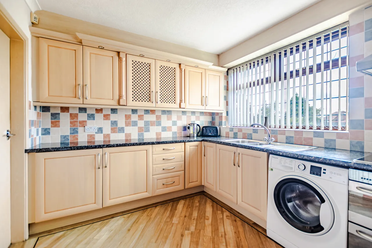 Barnswick View, Cookridge, LS16, photo 9
