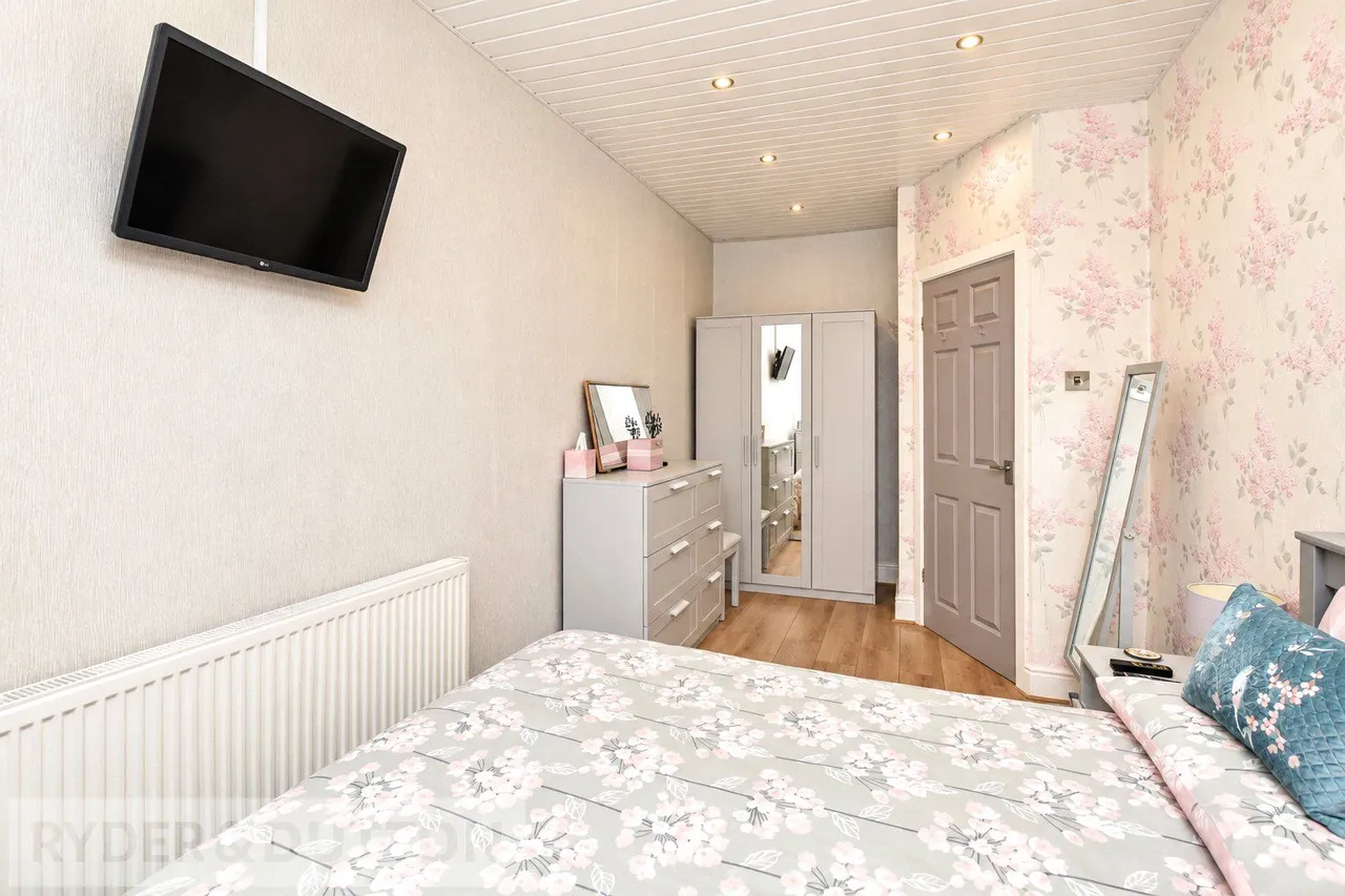 Holborn Street, Brimrod, OL11, photo 9