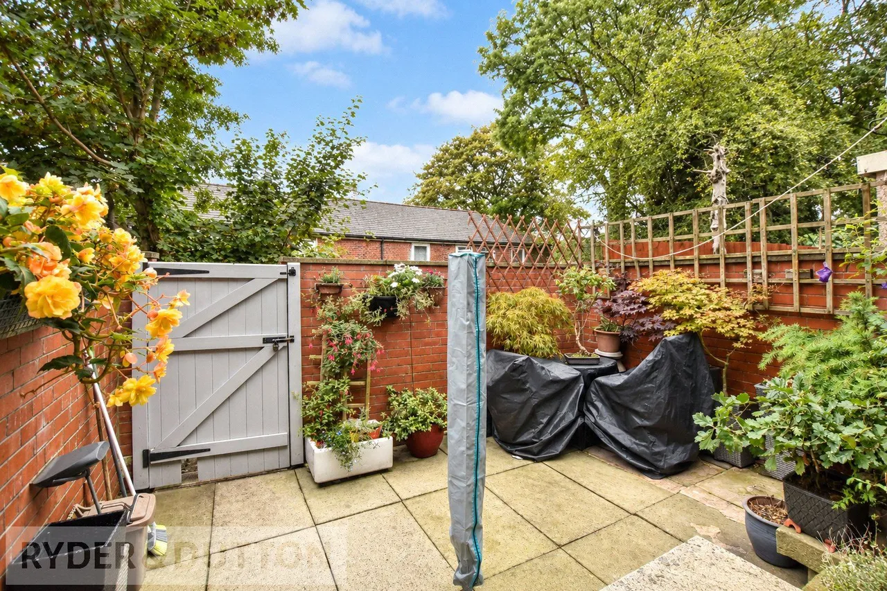 Holborn Street, Brimrod, OL11, photo 14
