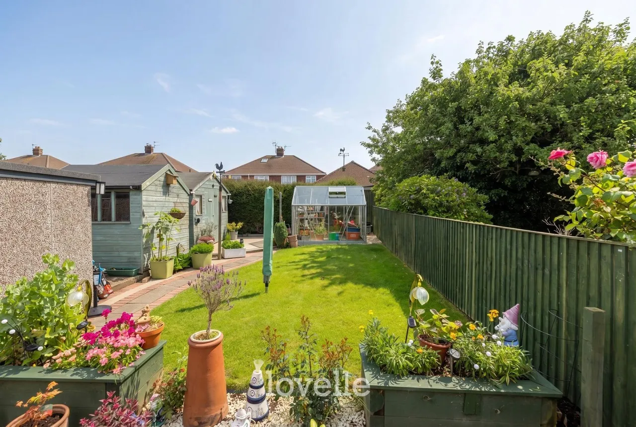 Summerfield Avenue, Waltham, DN37, photo 15