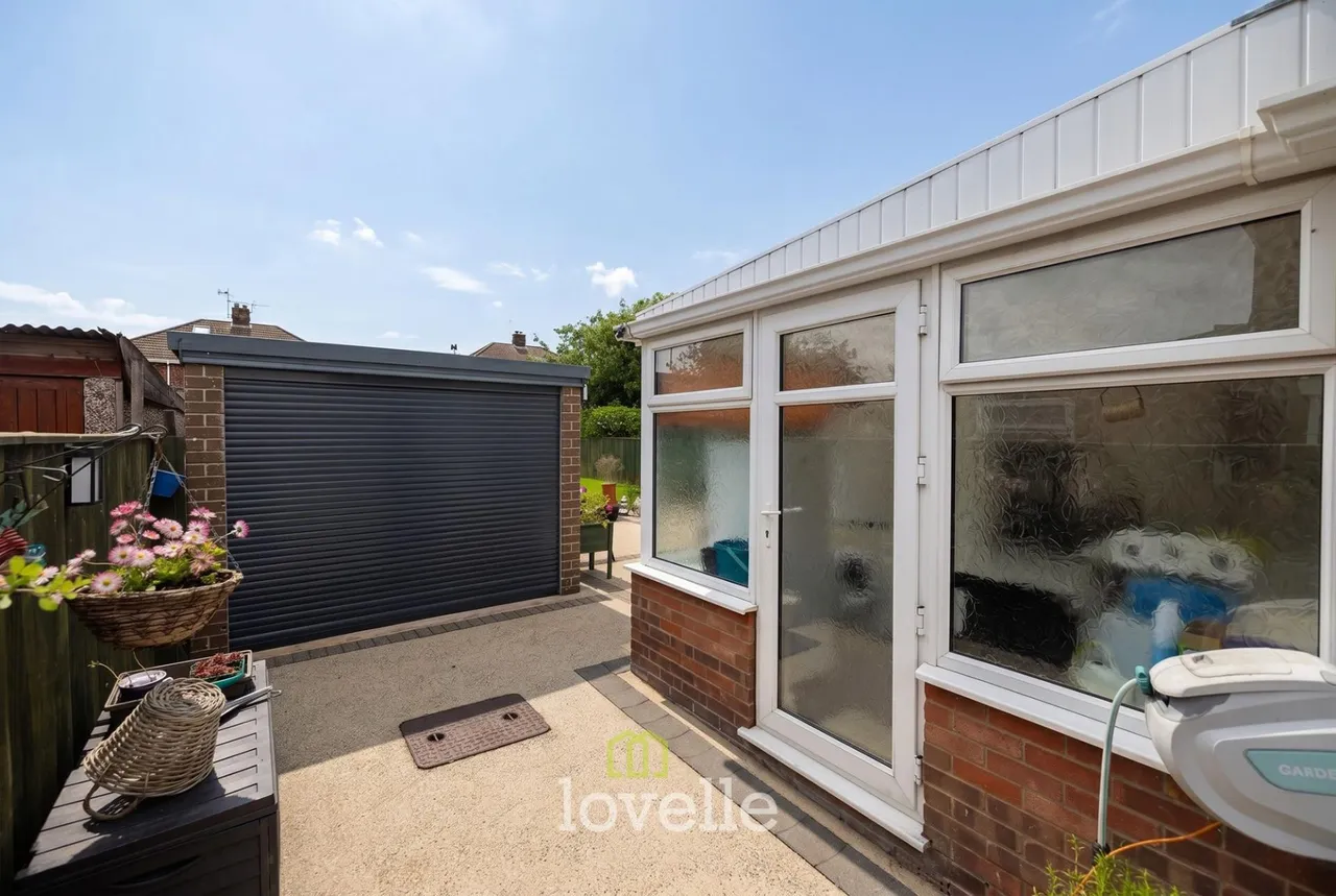 Summerfield Avenue, Waltham, DN37, photo 18