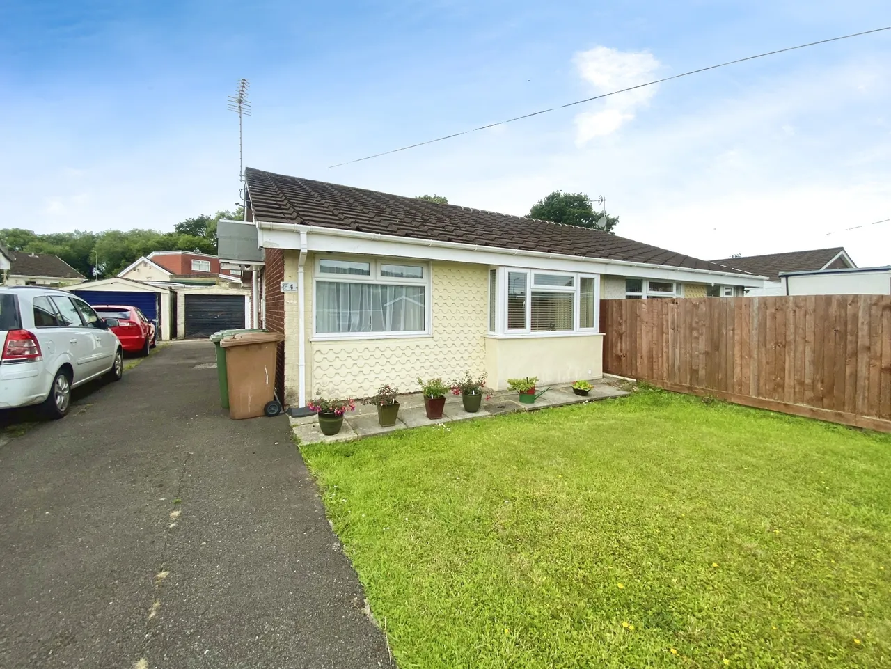 2 bed house to rent, Hazel Grove, Caerphilly, CF83