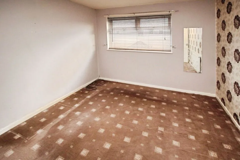 Rowarth Avenue, Glossop, SK13, photo 5