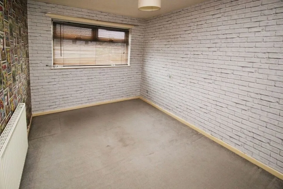 Rowarth Avenue, Glossop, SK13, photo 6