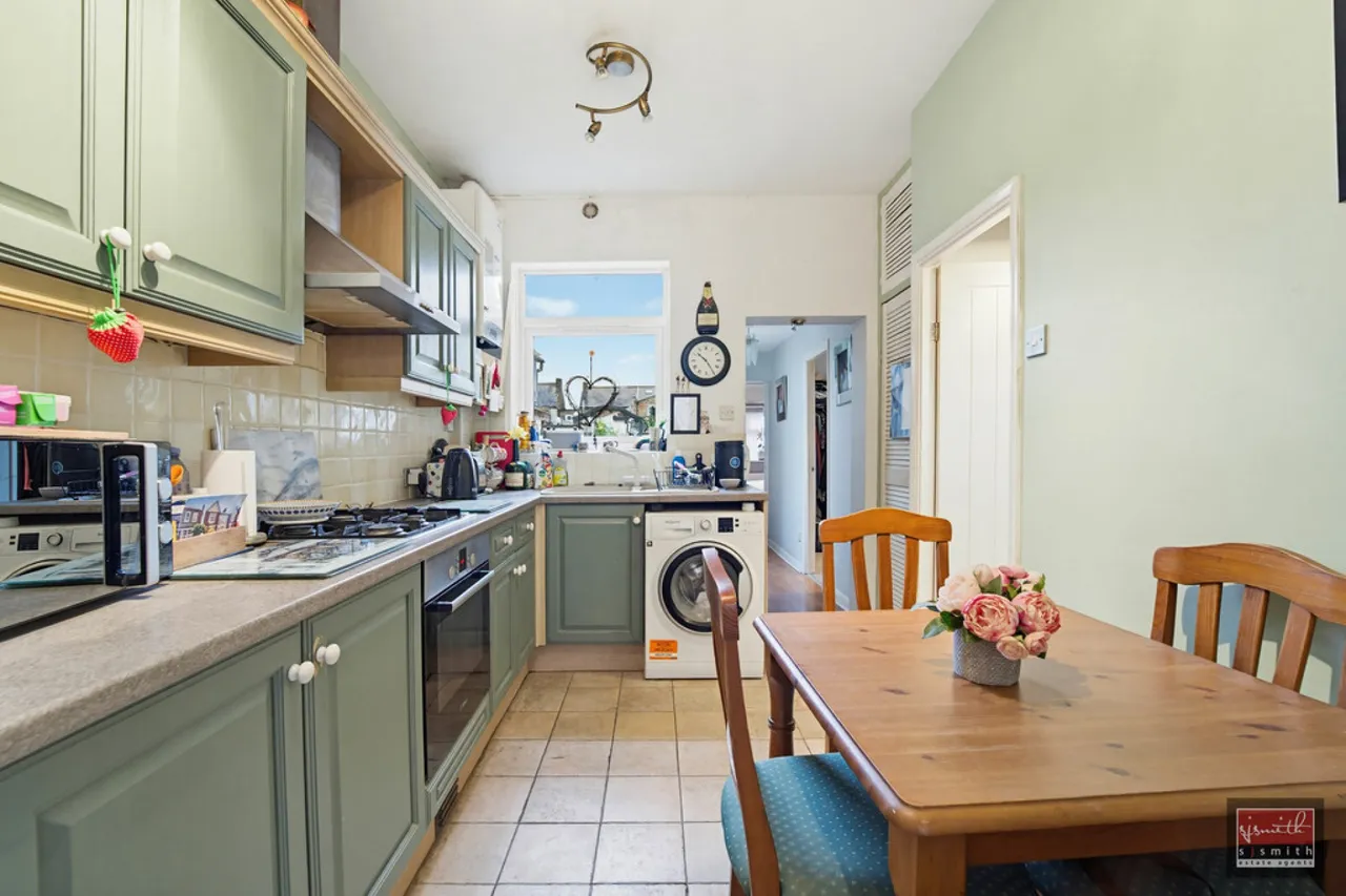 Clarendon Road, Ashford, TW15, photo 4