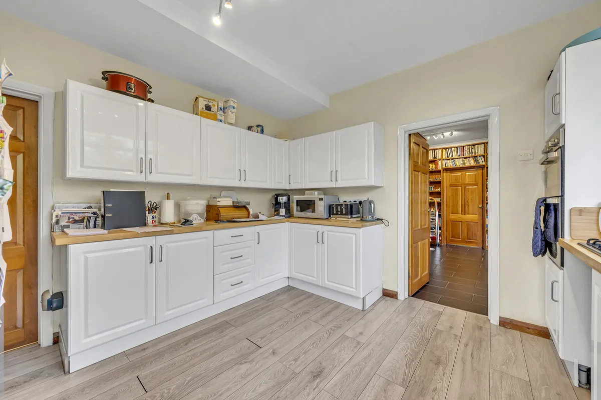 Heath Drive, Romford, RM2, photo 6