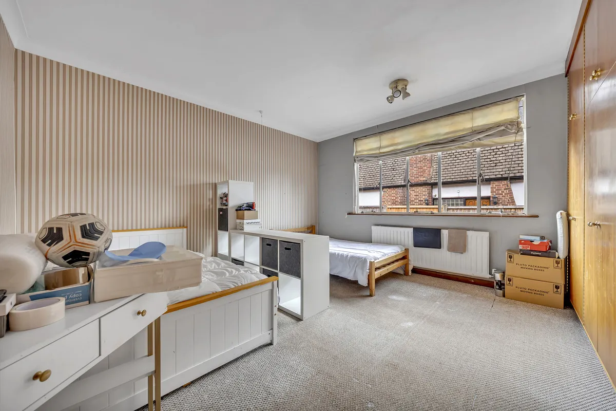 Heath Drive, Romford, RM2, photo 16