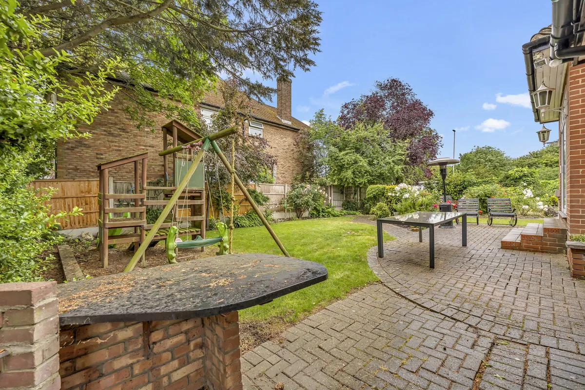 Heath Drive, Romford, RM2, photo 21