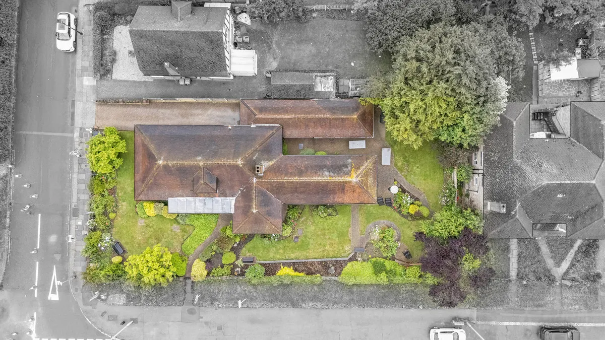 4 bed house for sale, Heath Drive, Romford, RM2