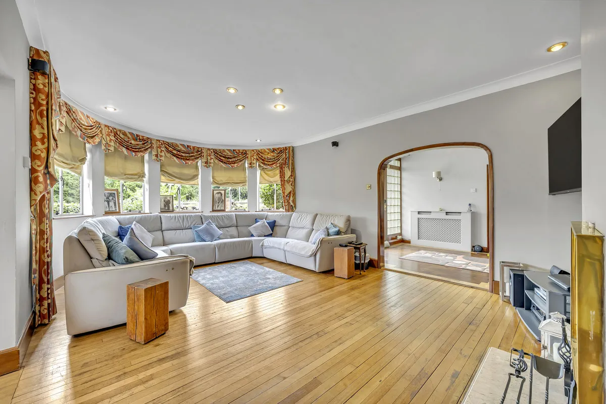 Heath Drive, Romford, RM2, photo 9