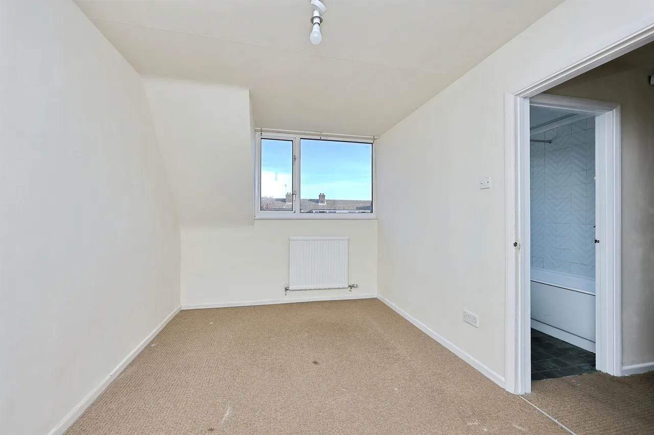 Braydeston Crescent, Brundall, NR13, photo 11