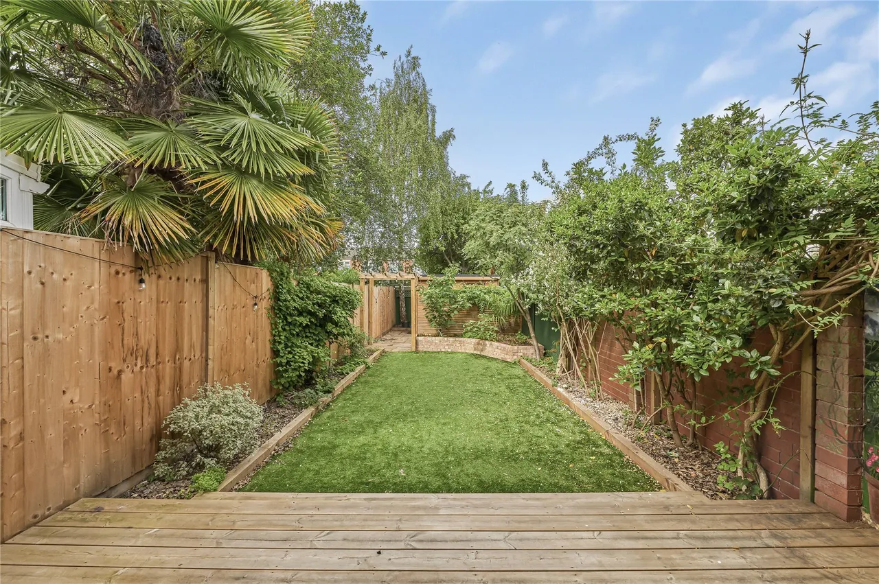 Lochinvar Street, London, SW12, photo 2