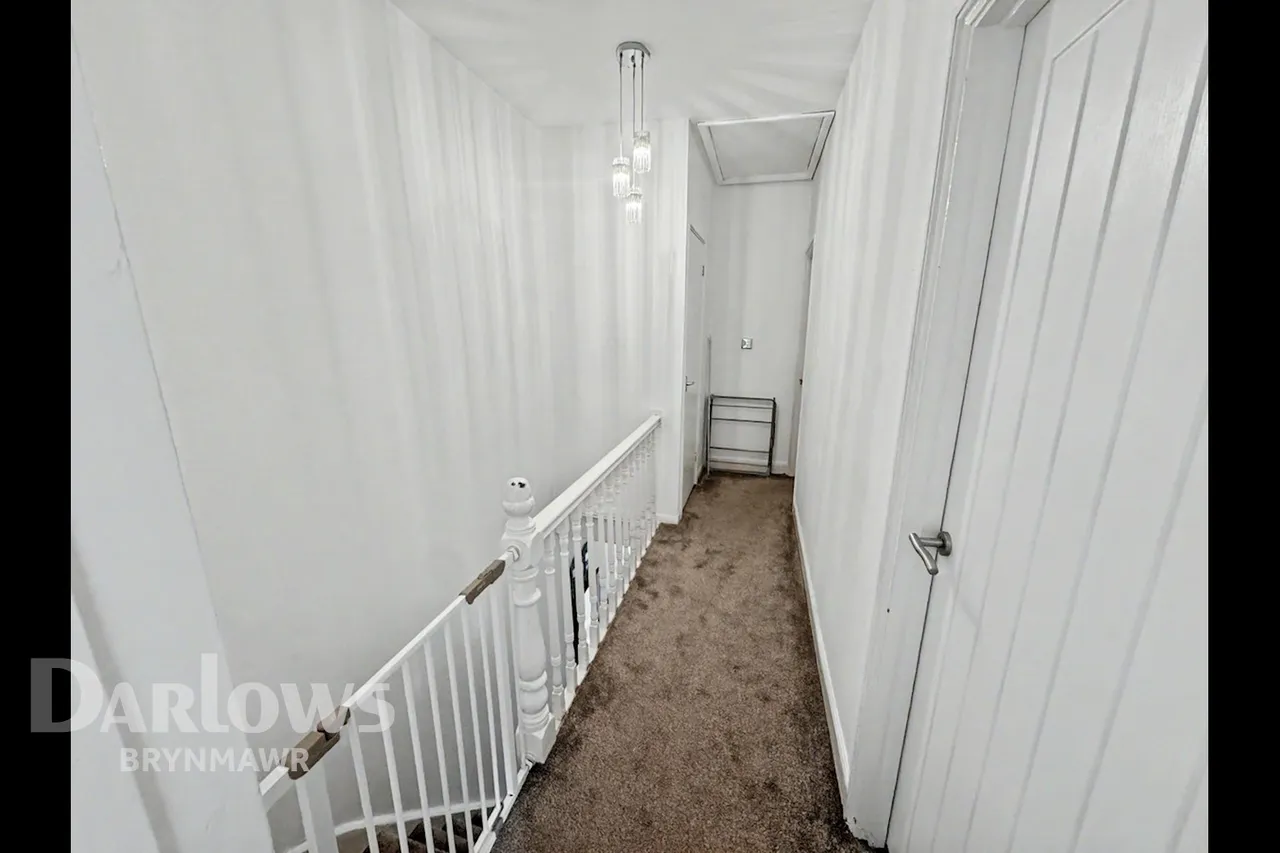 Tredegar Road, Ebbw Vale, photo 11